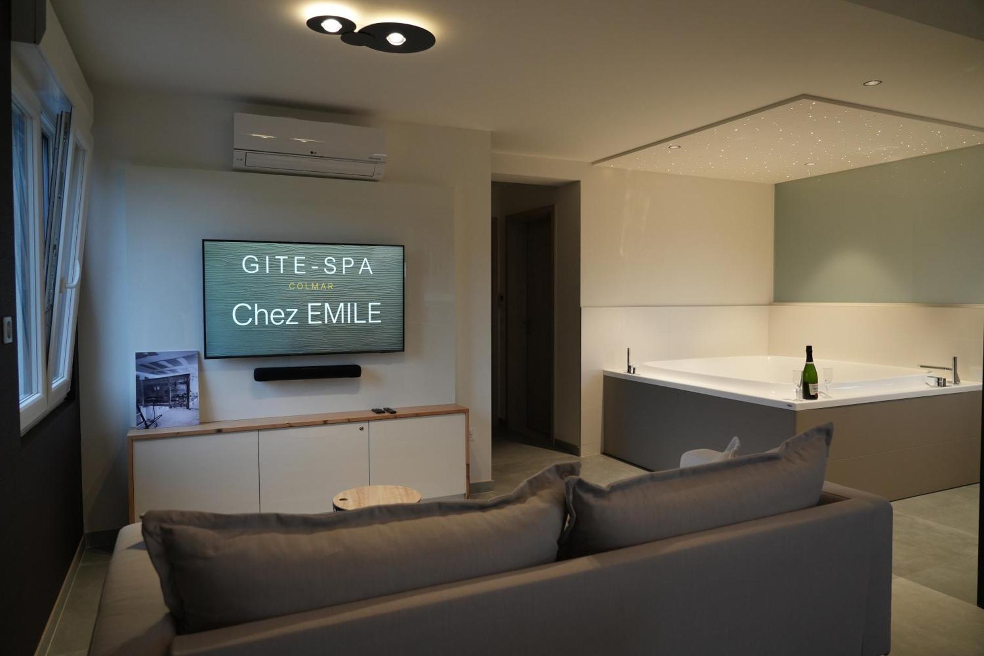 Gite Spa L'Atelier Emile - Spa Privatif - 5 Min Colmar Sainte-Croix-en-Plaine ห้อง รูปภาพ
